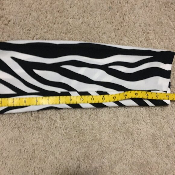 NWT Divided Long Snap Closure Shoulder Pad Zebra Print Blazer Jacket - Picture 16 of 16